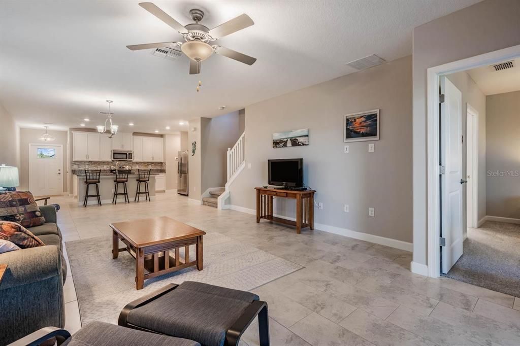 For Sale: $275,000 (2 beds, 2 baths, 1747 Square Feet)