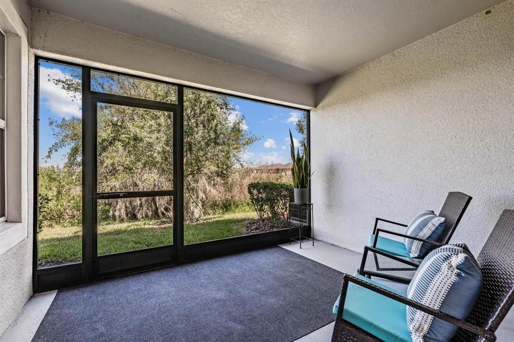 For Sale: $275,000 (2 beds, 2 baths, 1747 Square Feet)