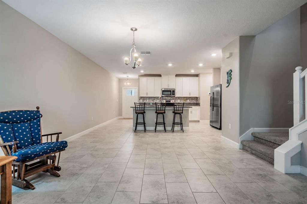 For Sale: $275,000 (2 beds, 2 baths, 1747 Square Feet)