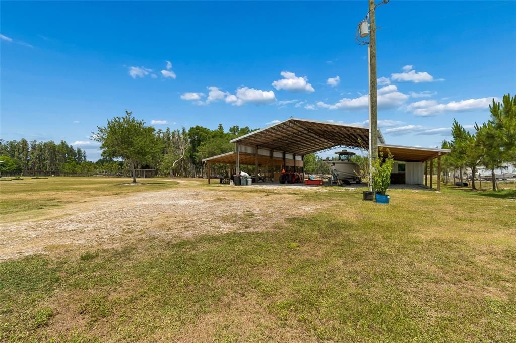 En Venta: $998,000 (3 camas, 2 baños, 2116 Pies cuadrados)
