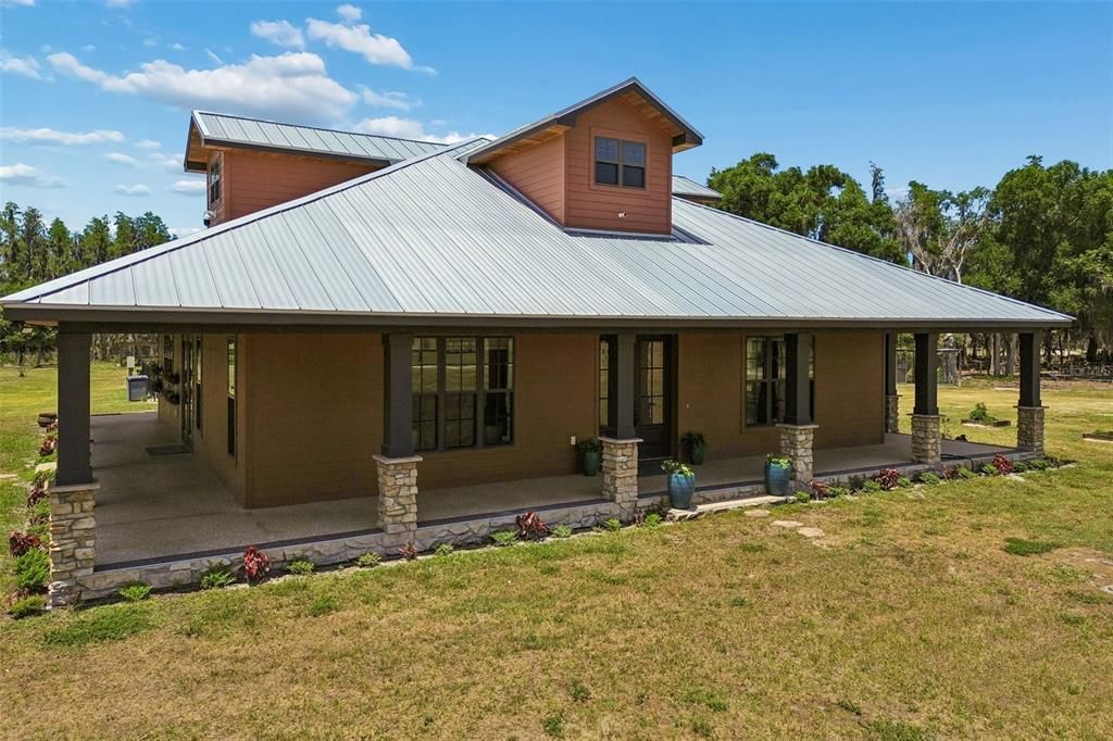 En Venta: $998,000 (3 camas, 2 baños, 2116 Pies cuadrados)