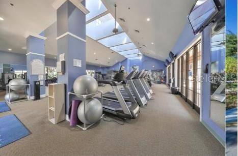 For Rent: $2,400 (2 beds, 2 baths, 1523 Square Feet)