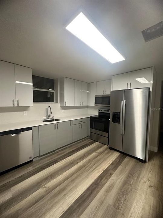 For Sale: $449,000 (7 beds, 0 baths, 3033 Square Feet)