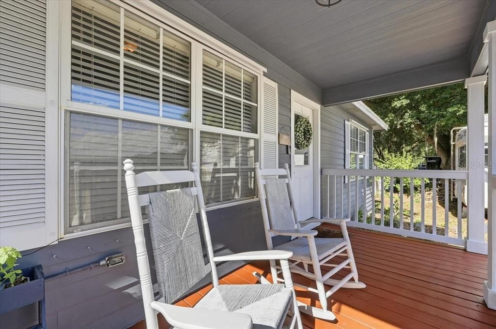For Sale: $575,000 (4 beds, 2 baths, 2278 Square Feet)