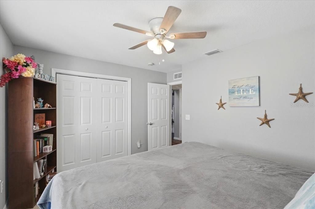 For Sale: $575,000 (4 beds, 2 baths, 2278 Square Feet)
