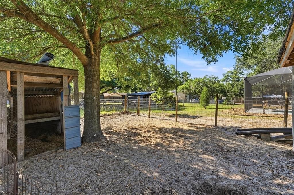 For Sale: $575,000 (4 beds, 2 baths, 2278 Square Feet)