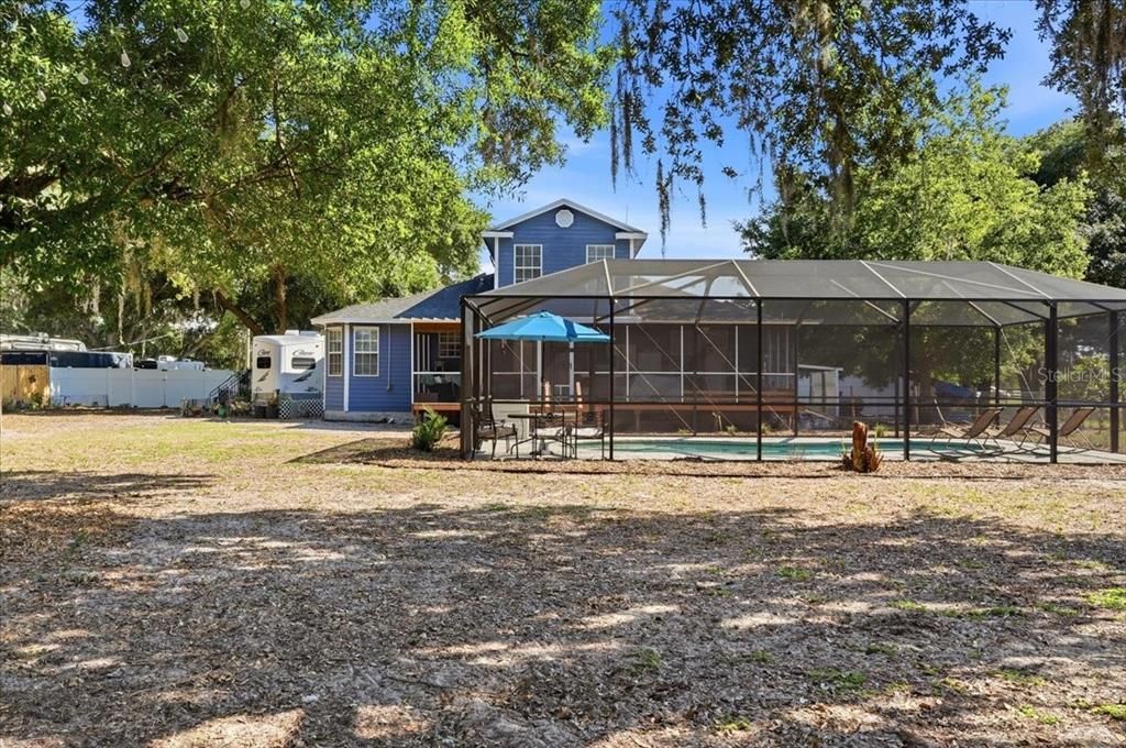 For Sale: $575,000 (4 beds, 2 baths, 2278 Square Feet)