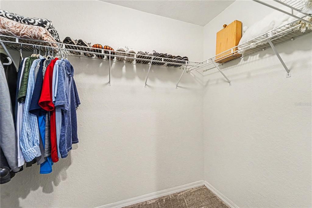Activo con contrato: $360,000 (4 camas, 2 baños, 1724 Pies cuadrados)