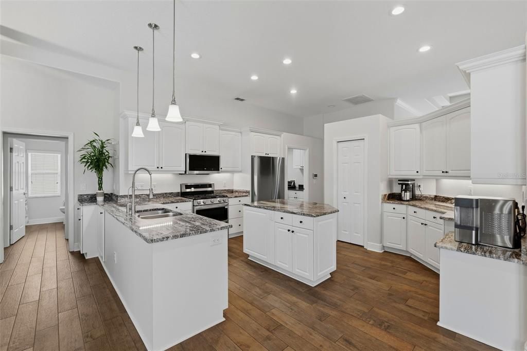 На продажу: $679,999 (4 спален, 3 ванн, 2918 Квадратных фут)
