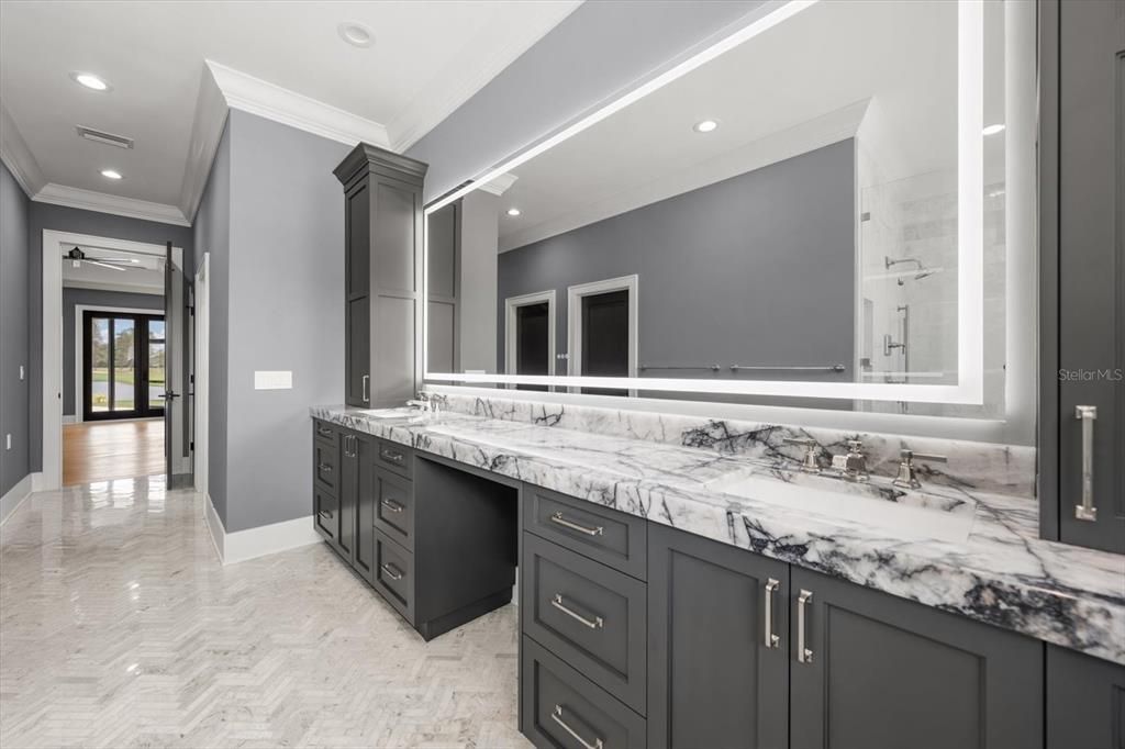 For Sale: $4,999,000 (5 beds, 4 baths, 3850 Square Feet)