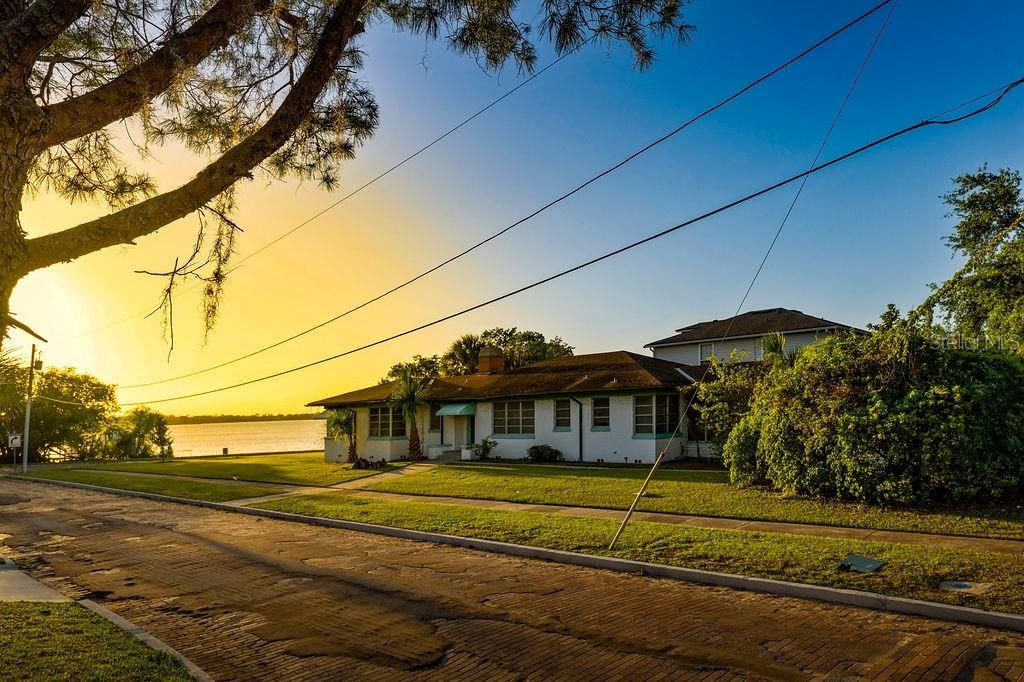 For Sale: $4,200,000 (0.34 acres)
