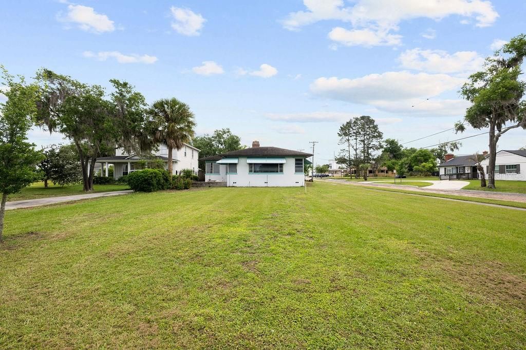 For Sale: $4,200,000 (0.34 acres)