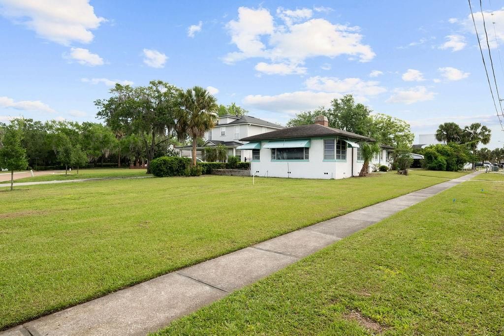 For Sale: $4,200,000 (0.34 acres)