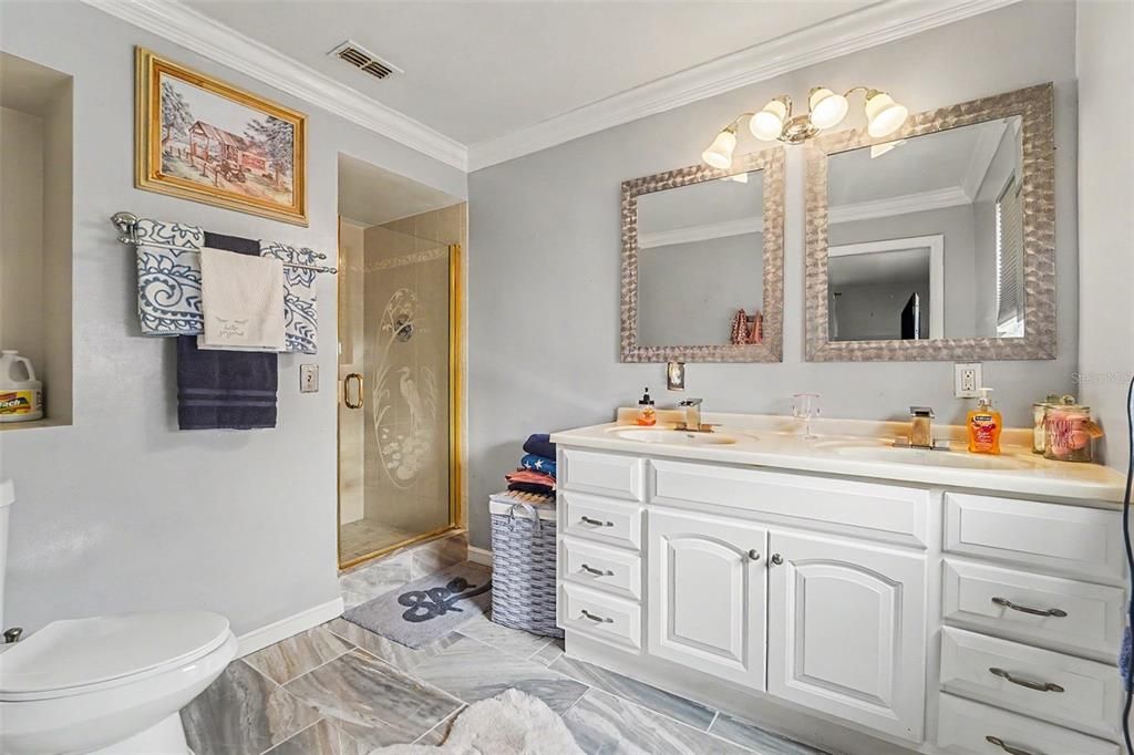 На продажу: $399,000 (3 спален, 2 ванн, 1672 Квадратных фут)