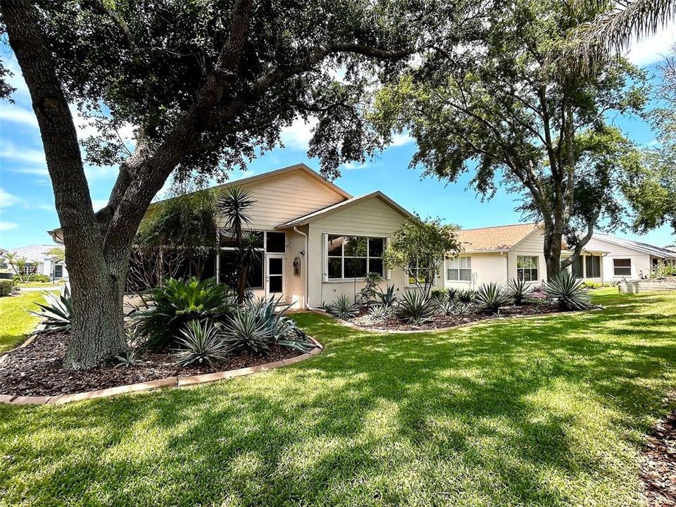 For Sale: $399,000 (3 beds, 2 baths, 1929 Square Feet)