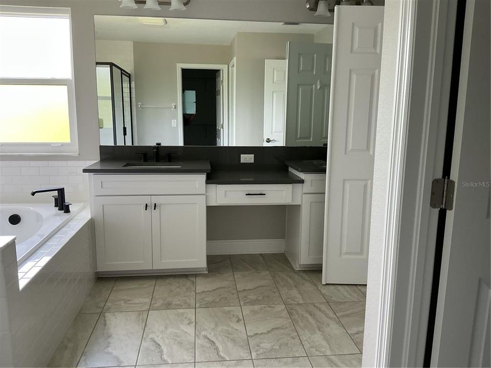 En Venta: $800,000 (5 camas, 3 baños, 3559 Pies cuadrados)