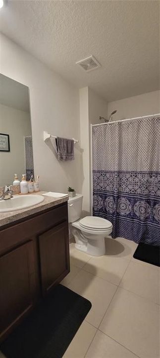 For Rent: $2,400 (4 beds, 2 baths, 2296 Square Feet)