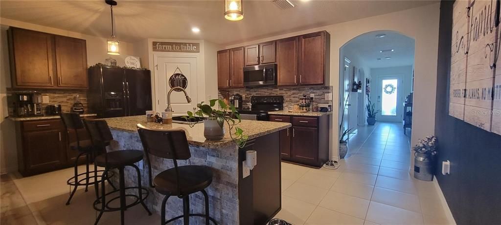 For Rent: $2,400 (4 beds, 2 baths, 2296 Square Feet)