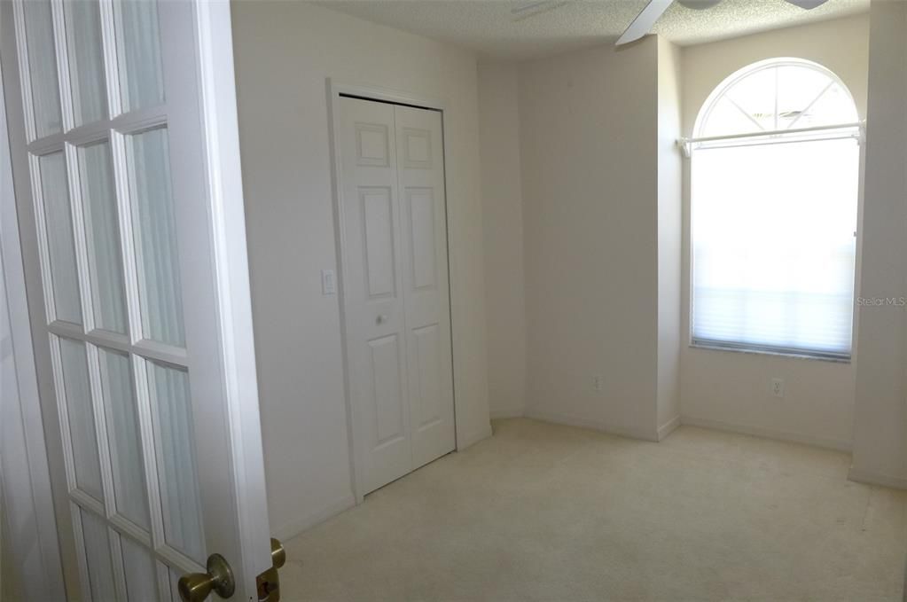 For Rent: $2,000 (3 beds, 2 baths, 1430 Square Feet)