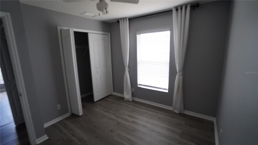 Active With Contract: $215,000 (3 beds, 2 baths, 1256 Square Feet)