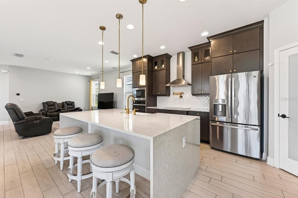 En Venta: $499,000 (4 camas, 3 baños, 2889 Pies cuadrados)