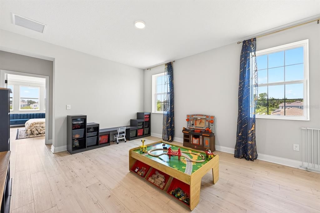 En Venta: $499,000 (4 camas, 3 baños, 2889 Pies cuadrados)