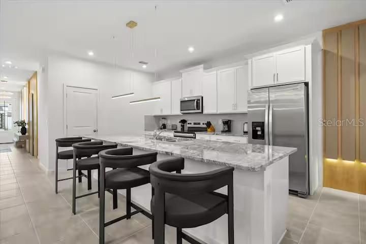 En Venta: $899,900 (8 camas, 4 baños, 2987 Pies cuadrados)