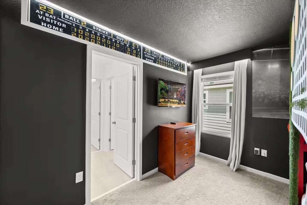 En Venta: $899,900 (8 camas, 4 baños, 2987 Pies cuadrados)