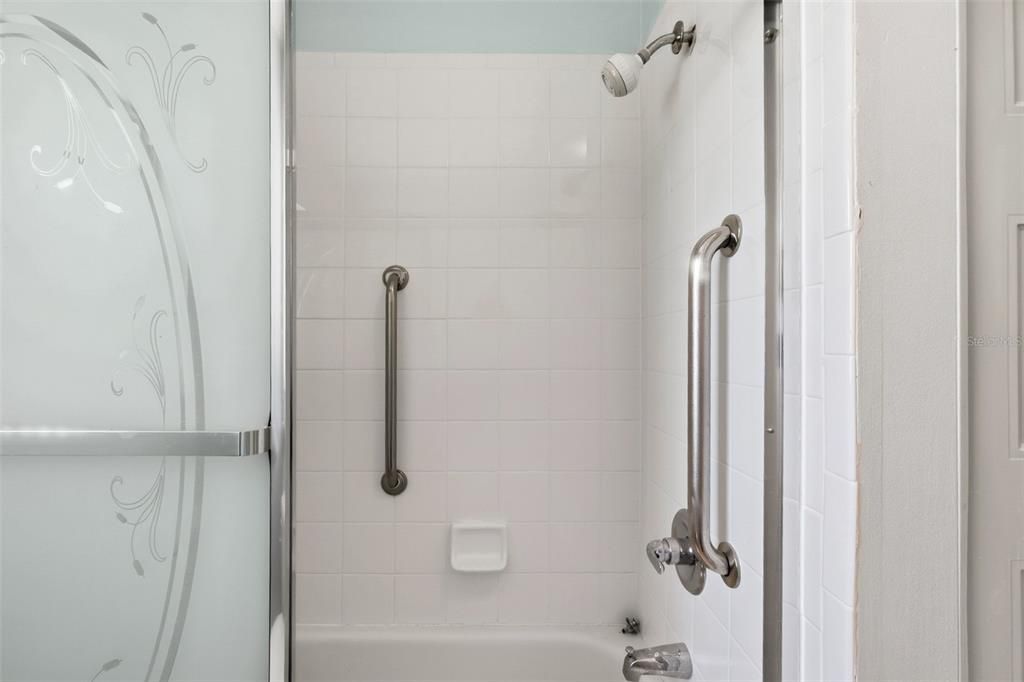 For Sale: $245,000 (2 beds, 2 baths, 1756 Square Feet)