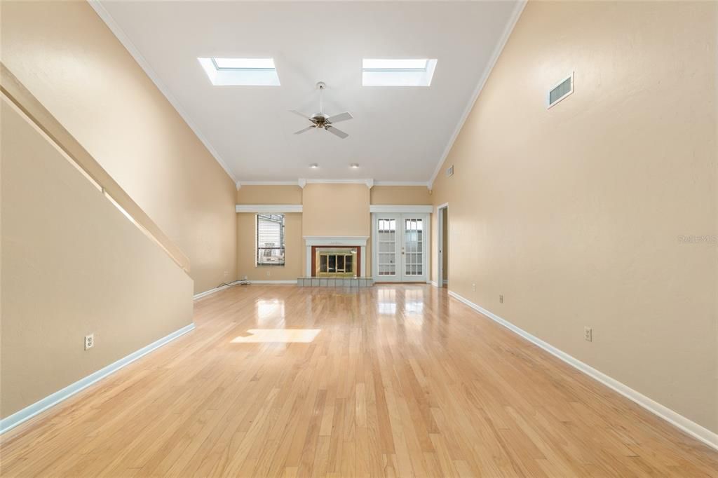 For Sale: $265,000 (3 beds, 2 baths, 1778 Square Feet)