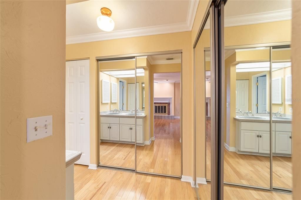 For Sale: $265,000 (3 beds, 2 baths, 1778 Square Feet)