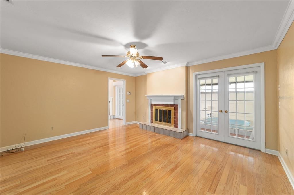 For Sale: $265,000 (3 beds, 2 baths, 1778 Square Feet)