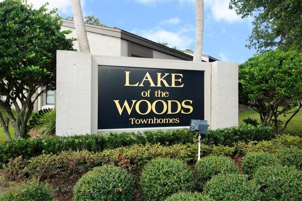 For Sale: $325,000 (2 beds, 2 baths, 1296 Square Feet)