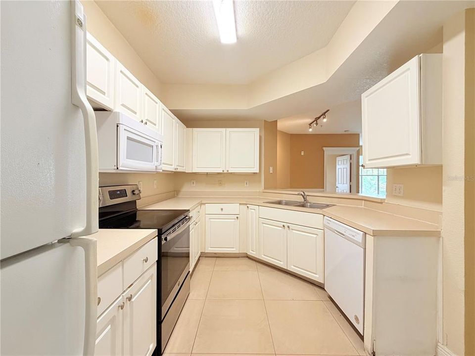 En Venta: $158,000 (3 camas, 2 baños, 1279 Pies cuadrados)