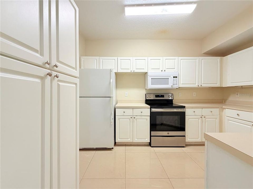 En Venta: $158,000 (3 camas, 2 baños, 1279 Pies cuadrados)