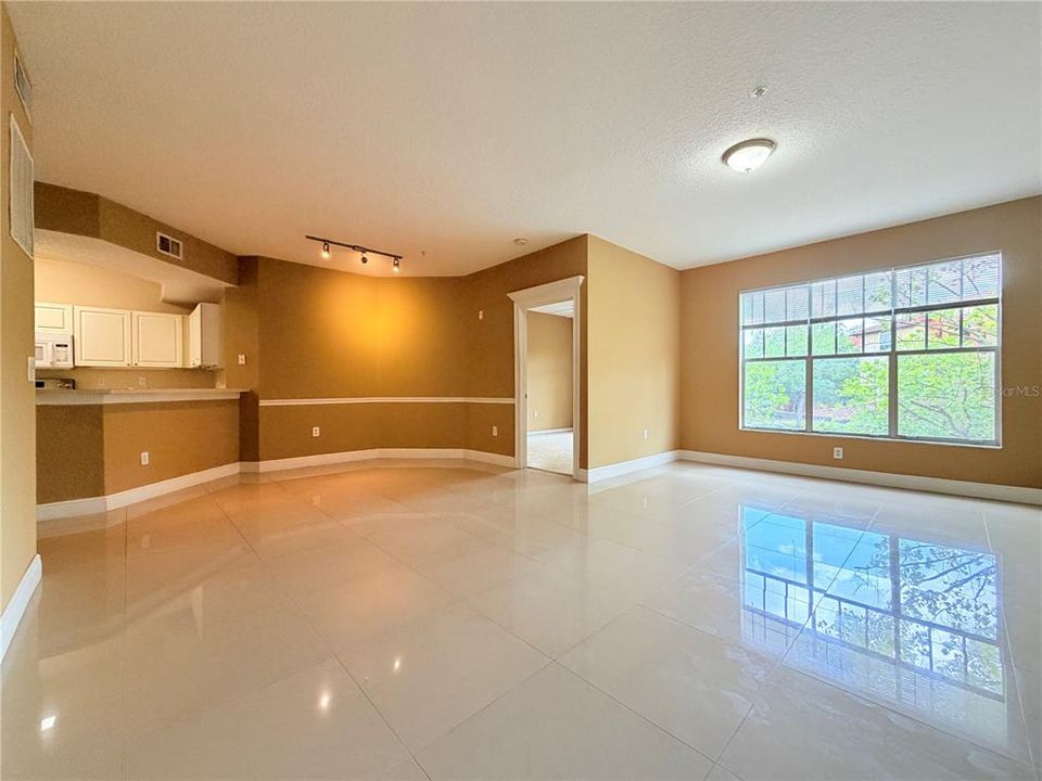 En Venta: $158,000 (3 camas, 2 baños, 1279 Pies cuadrados)