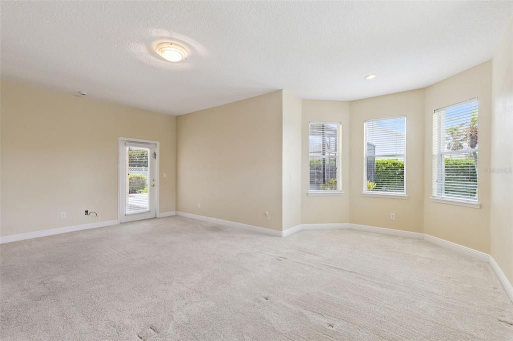 For Sale: $735,000 (4 beds, 3 baths, 2768 Square Feet)