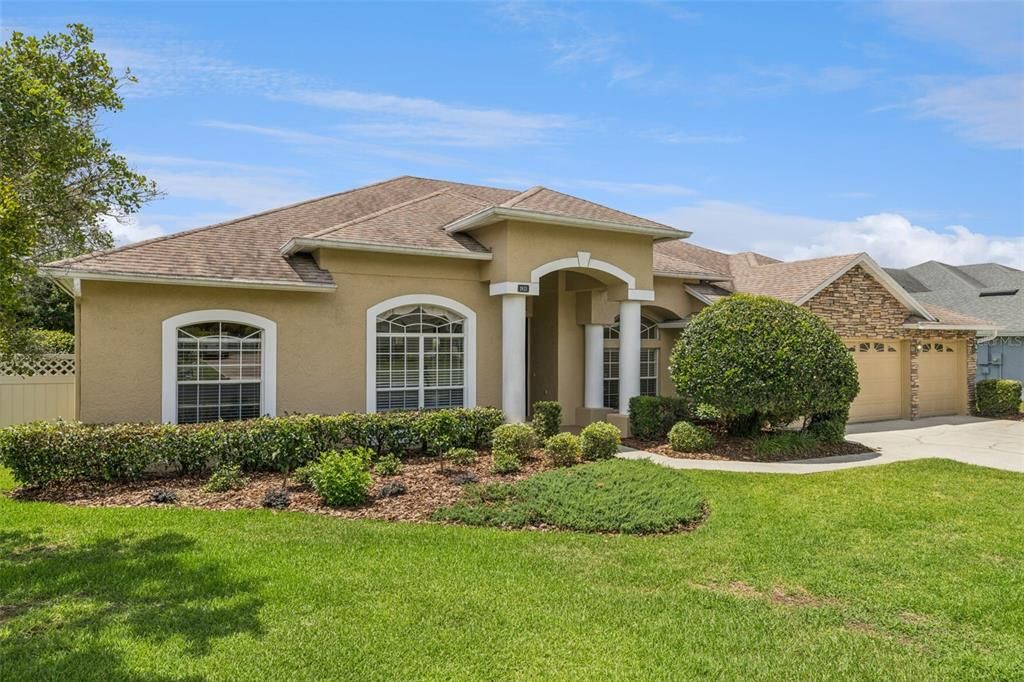 For Sale: $735,000 (4 beds, 3 baths, 2768 Square Feet)