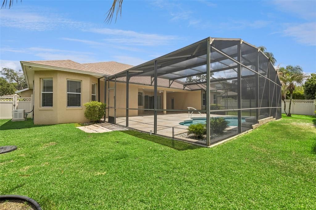 For Sale: $735,000 (4 beds, 3 baths, 2768 Square Feet)