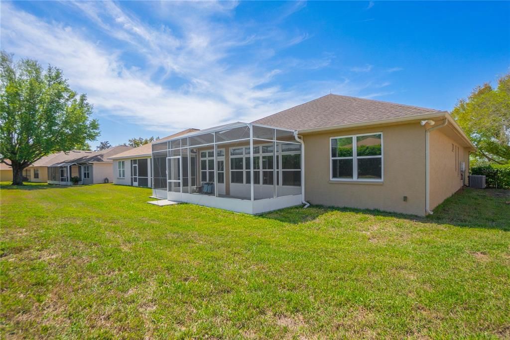 For Sale: $325,000 (3 beds, 2 baths, 1952 Square Feet)