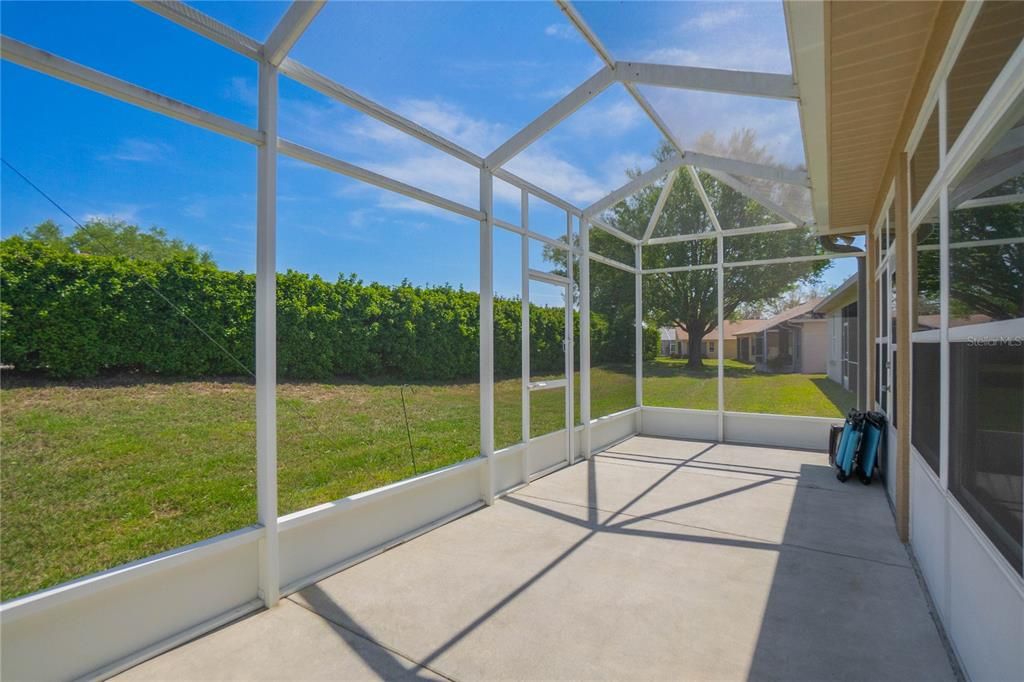 For Sale: $325,000 (3 beds, 2 baths, 1952 Square Feet)