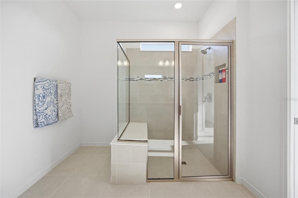En Venta: $475,000 (2 camas, 2 baños, 2261 Pies cuadrados)