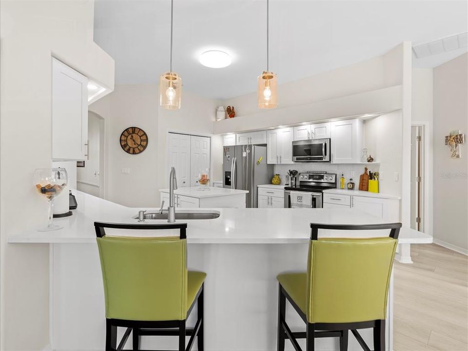 En Venta: $450,000 (3 camas, 2 baños, 2418 Pies cuadrados)