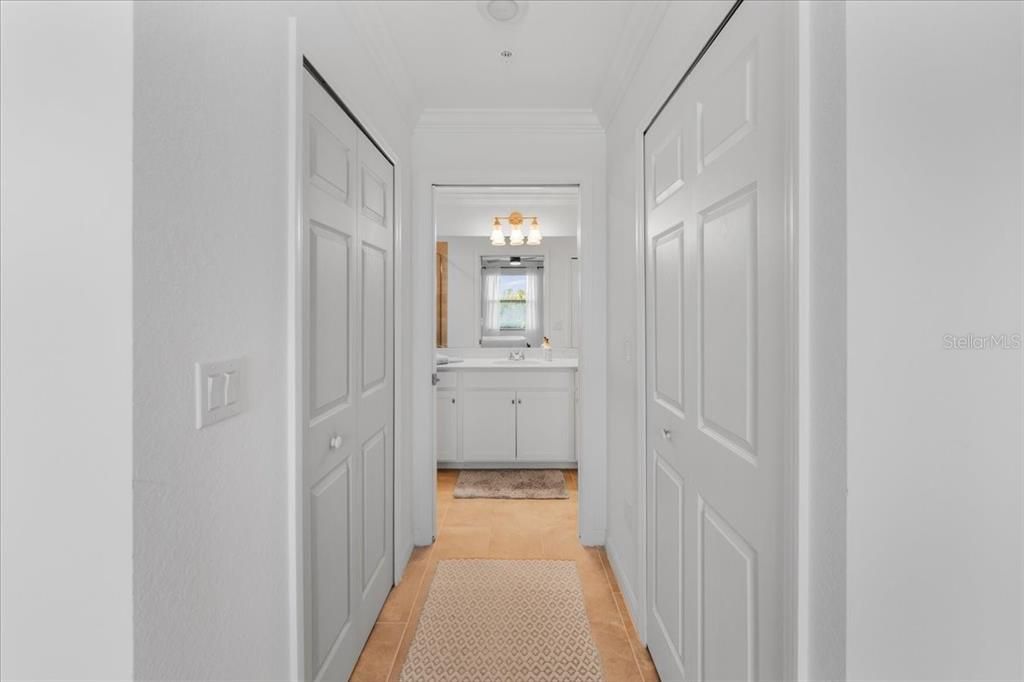 En Venta: $279,000 (2 camas, 2 baños, 1121 Pies cuadrados)