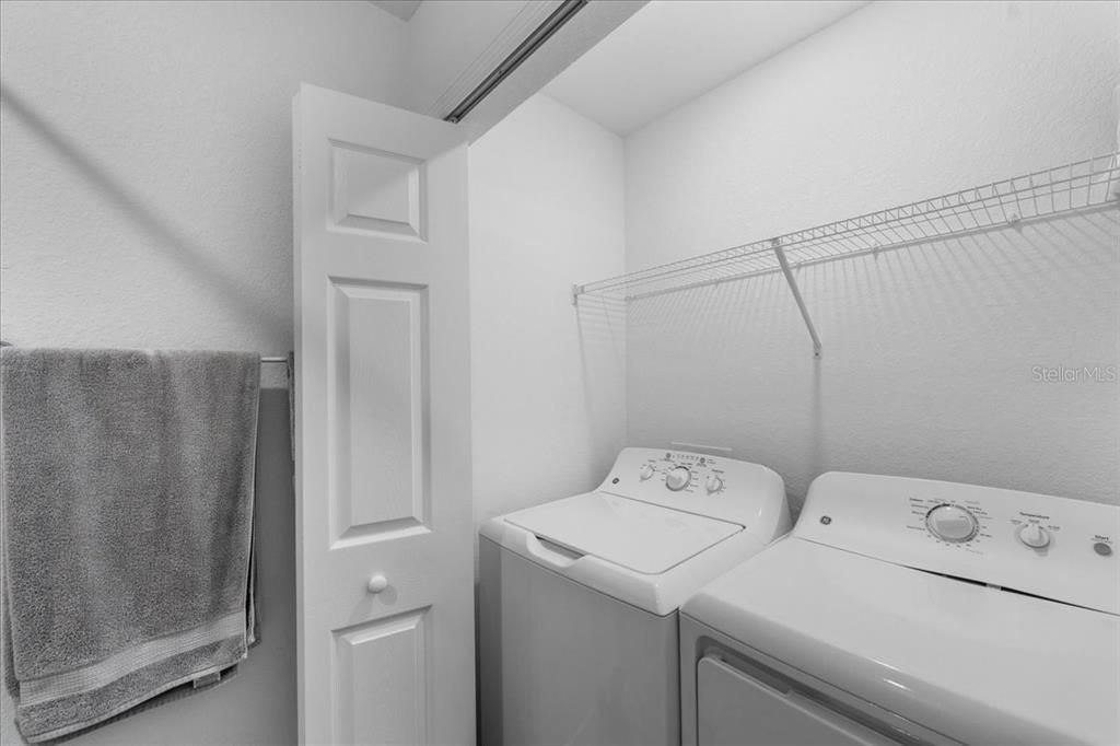 En Venta: $279,000 (2 camas, 2 baños, 1121 Pies cuadrados)