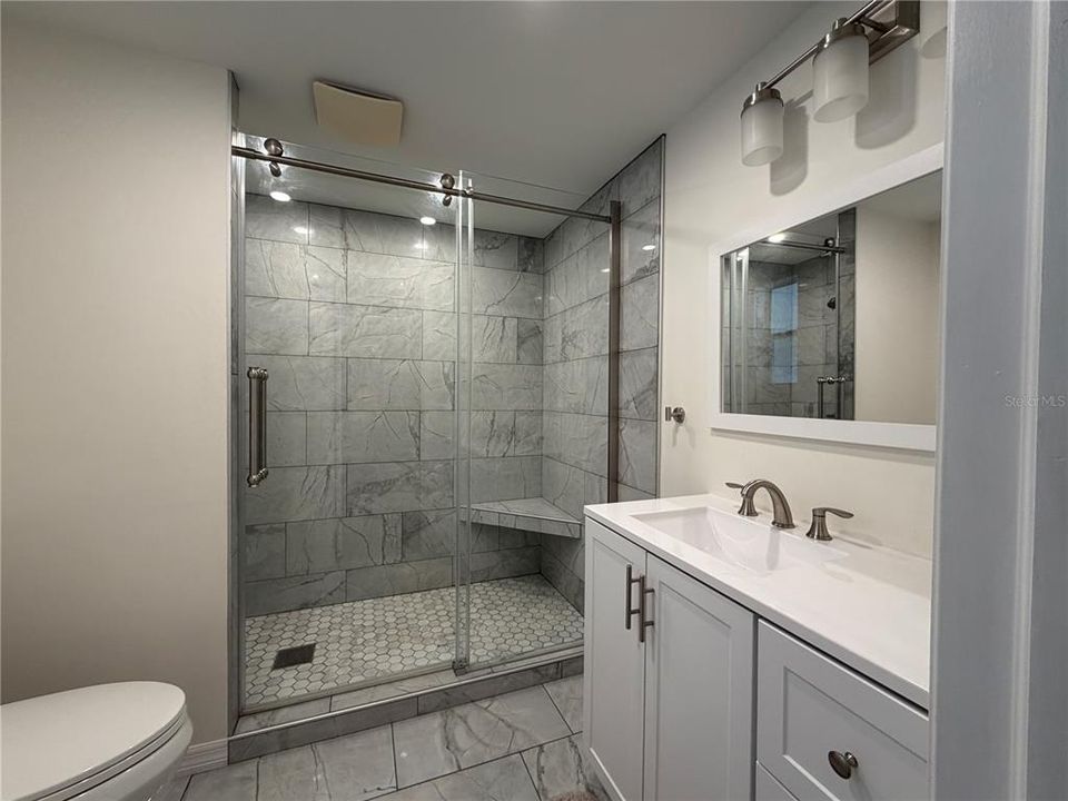 En Venta: $1,295,000 (5 camas, 5 baños, 4156 Pies cuadrados)