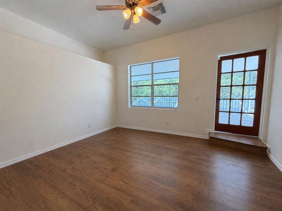 En Venta: $1,295,000 (5 camas, 5 baños, 4156 Pies cuadrados)