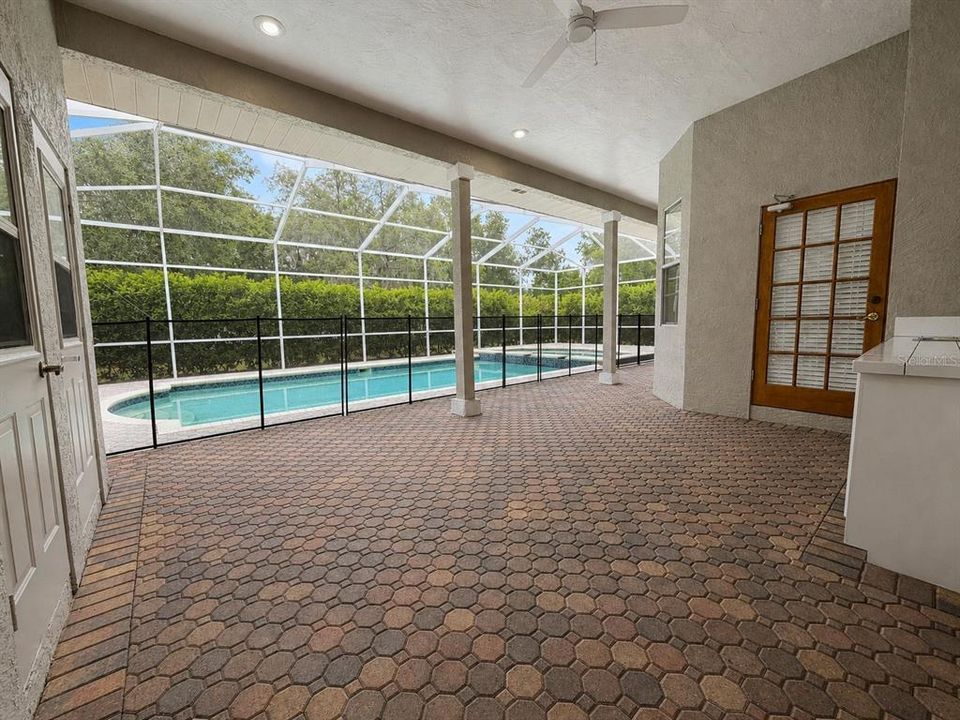 En Venta: $1,295,000 (5 camas, 5 baños, 4156 Pies cuadrados)