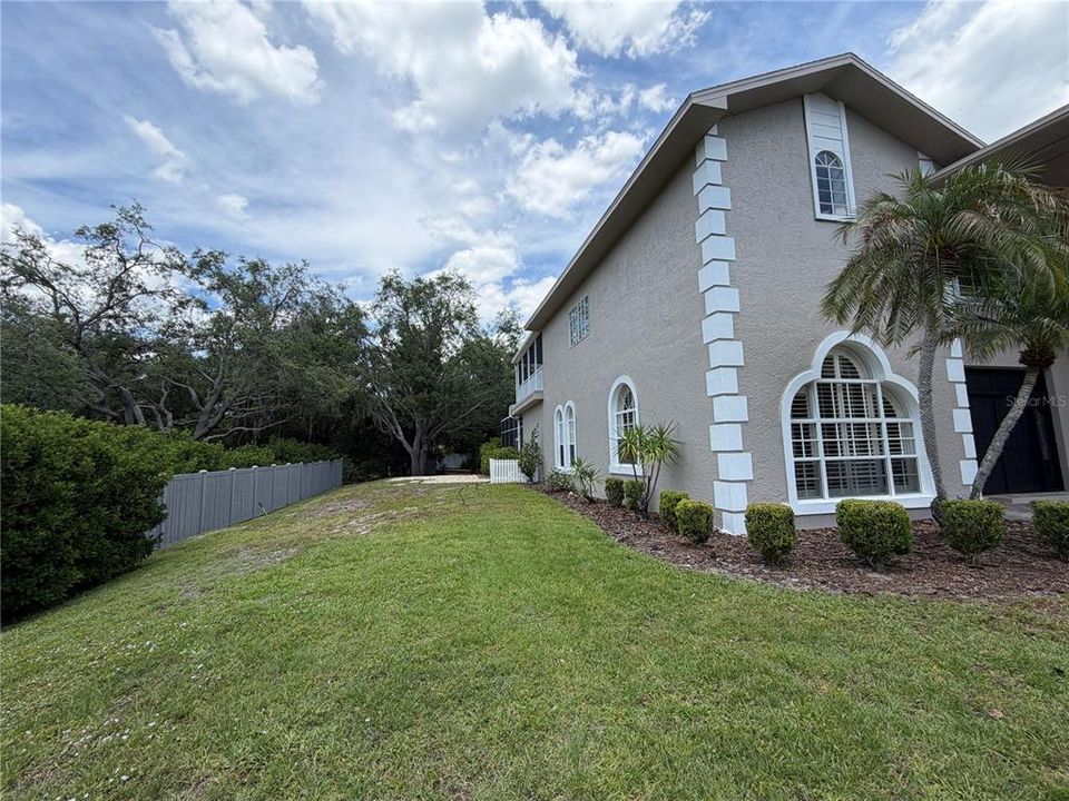 En Venta: $1,295,000 (5 camas, 5 baños, 4156 Pies cuadrados)