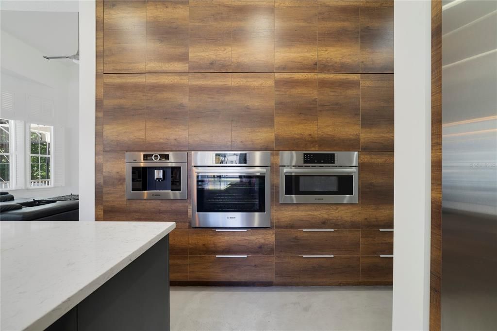 Activo con contrato: $1,899,000 (6 camas, 5 baños, 4026 Pies cuadrados)